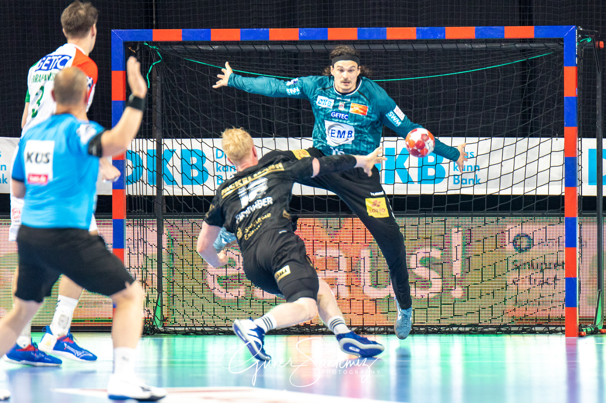 HC Erlangen vs. SC Magdeburg - Handball - Bundesliga - 29. Spiel