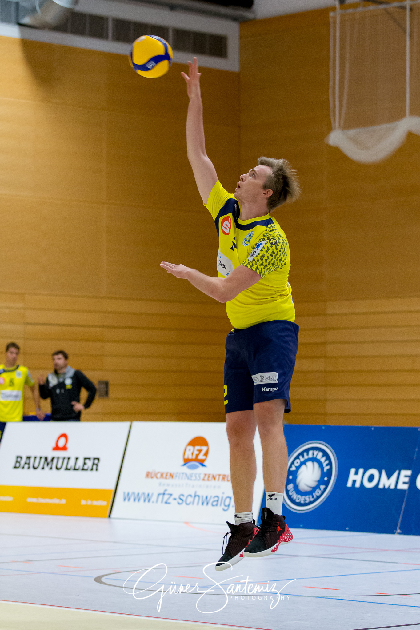 SV Schwaig - Dentalservice Gust VC Dresden