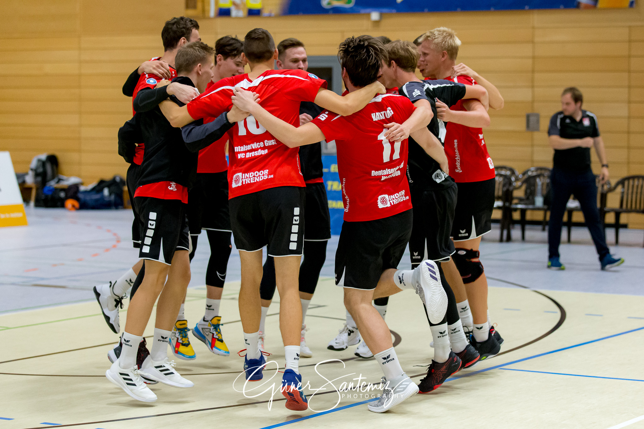 SV Schwaig - Dentalservice Gust VC Dresden