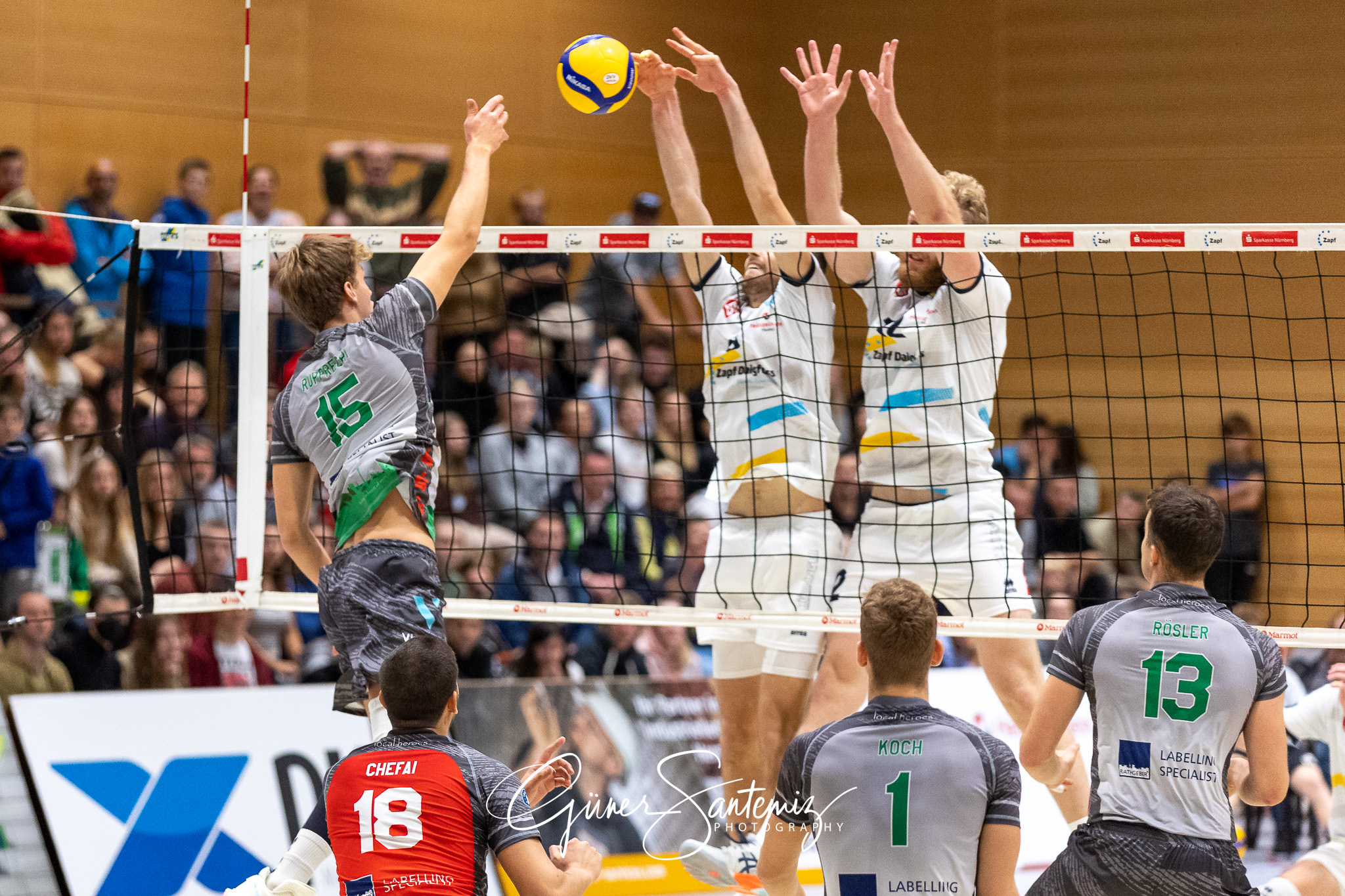 SV Schwaig - TSV Haching Muenchen - Volleyball - DVV-Pokal - Ach
