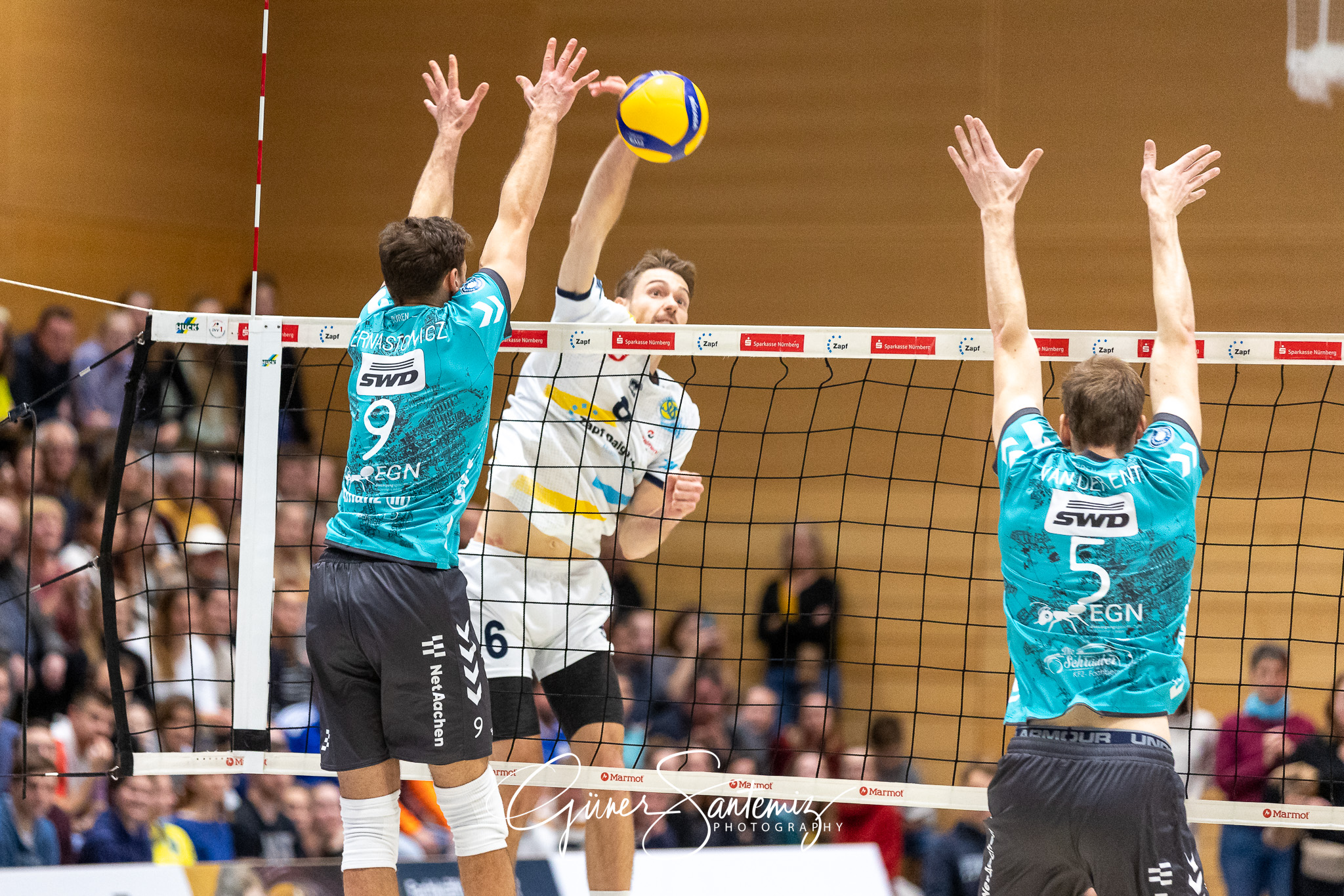 SV Schwaig vs. SWD powervolleys Dueren - Volleyball - DVV-Pokal