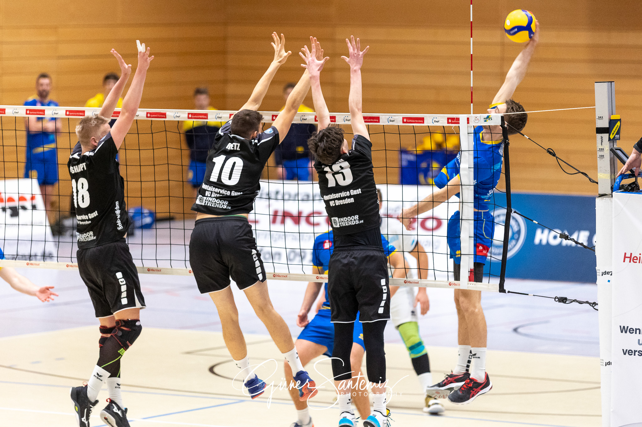 SV Schwaig vs. Dentalservice Gust VC Dresden - Volleyball - 2. B